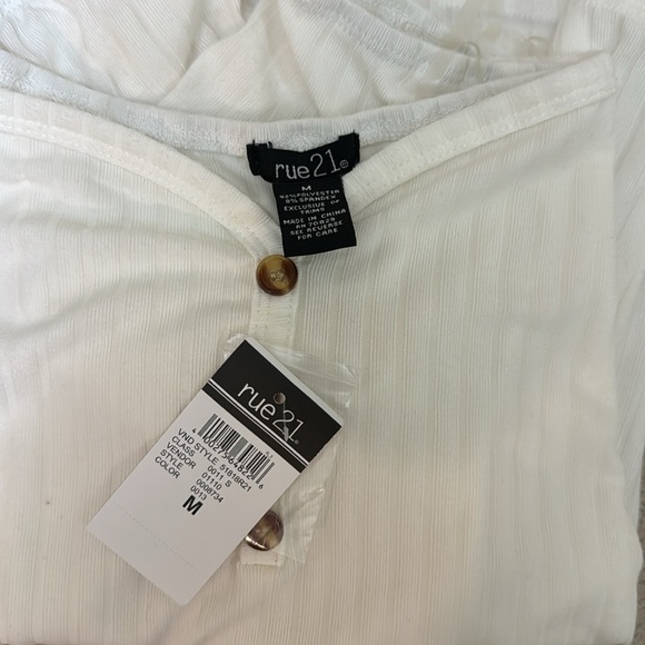 Rue21 top size medium - Picture 5 of 5
